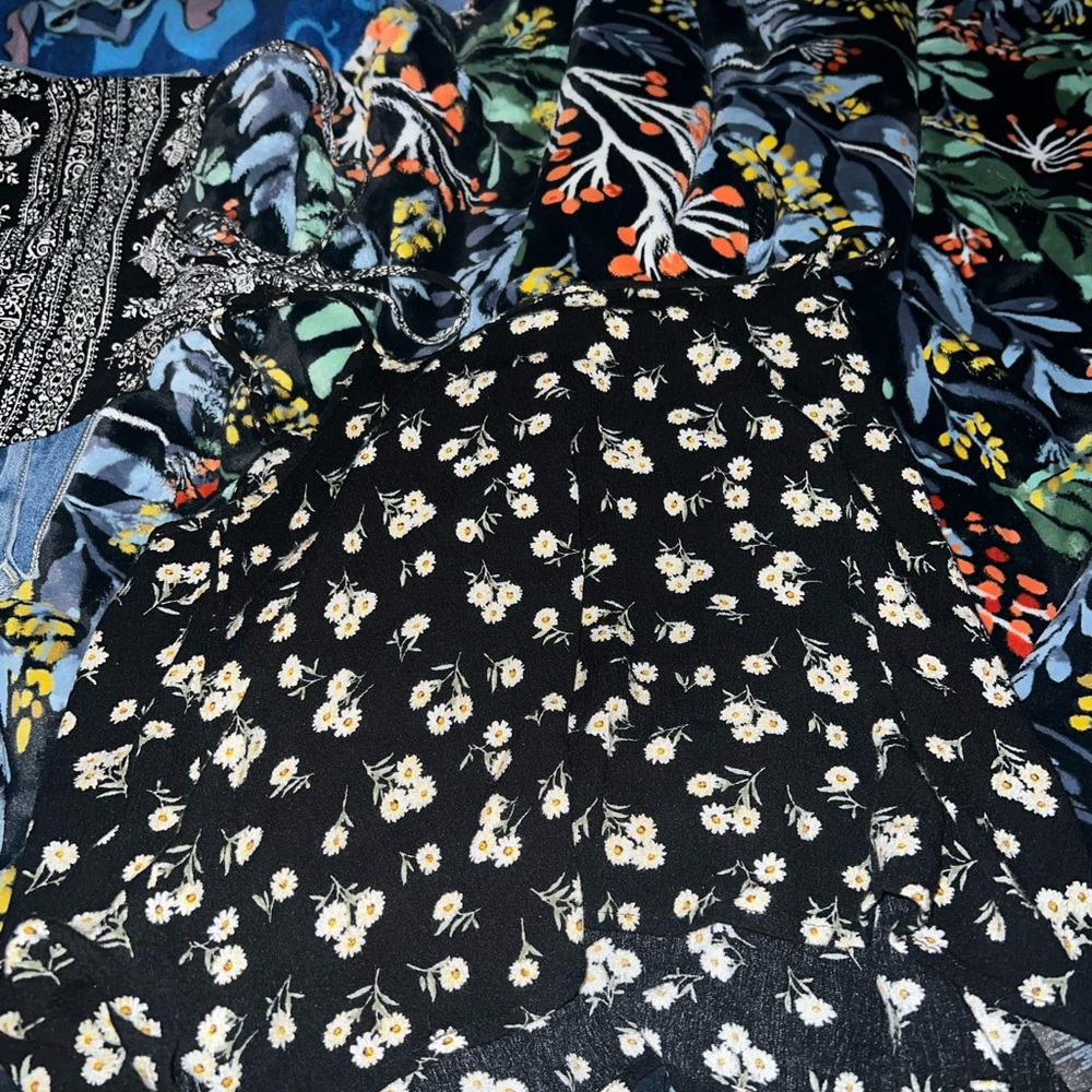 Forever 21 flower tank
